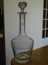 ANCIENNE CARAFE A VIN CRISTAL DECOR GRAVURE MODELE NICE DE SAINT LOUIS 