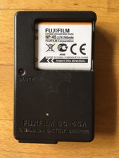 Chargeur + batterie d origine Fujifilm NP-45