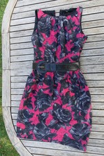 robe "boule" Zara noir-gris-fuschia avec ceinture noire 36