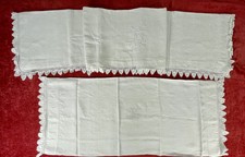 PARURE DE LITERIE EN LIN MODERNISTE. CADRE BRODÉ AU CROCHET. LA FRANCE. XIXÈME 