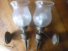 2 appliques murales style Empire , en laiton , verre gravé