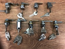 Assortiment Cam Verrous pour mobilier de bureau armoire/bureau/casiers