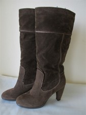 Bottes Nubuck marron/Liseré or-neuves-T.40