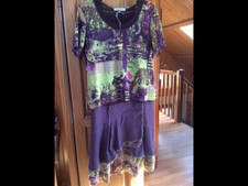 ENSEMBLE TEE SHIRT ET JUPE CHRISTINE LAURE TAILLE 3