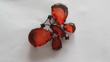 ART DECO - SUPERBE PETITE BROCHE - PAPILLON - EN METAL ET VERRE ROUGE BISAUTE