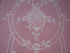 panneau ancien fait main en filet  panier de fleurs larg 127 cm hauteur 231 cm