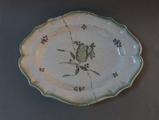 plat en faïence époque XVIIIeme Bordeaux Sainte Foy Sud Ouest décor tulipe vert