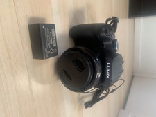 PANASONIC LUMIX DMC-FZ82 + Sacoche et chargeur