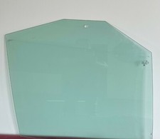 Vitre arriere droit VOLKSWAGEN GOLF 5 1.9 TDI Diesel /R:46323874