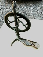 n°1) OLD  TOOL , OUTIL ANCIEN DE DENTISTE XIXe, pied à pédale en fonte Lampe