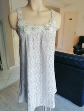 Jolie Robe Dentelle Fantaisie T40