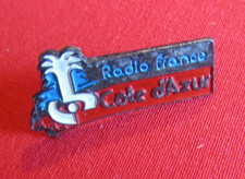 PINS PIN'S BADGE VINTAGE COLLECTION 2.3 RADIO FRANCE COTE D'AZUR
