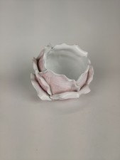 Superbe ancien pot vase forme pétale de roses faïence