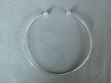 COLLIER RAS DE COU ENFANT FILLE JONC TORQUE RIGIDE FIL GRIS EN ARGENT MASSIF 