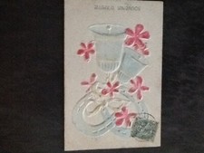 CP ILLUSTREE GAUFREE SOUVENIR D'AMITIE CLOCHES FLEURS FERS A CHEVAL