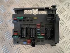 Boitier Fusible BSM B3 - PEUGEOT 307 2,0L HDI 110CH - Référence : 9650664080