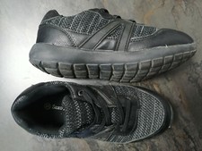 baskets garçon quasi neuves !! 31