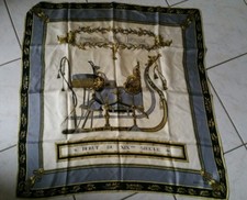  foulard vintage BIANCHINI FERIER crêpe de soie  traineau de la reine hortense