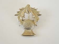 Vintage Bijoux de Mode Broche Motif ? Tampon DB 11,7 G/4,2 X 3,4 CM