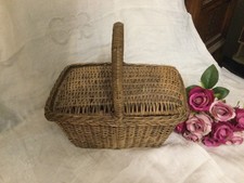 ancien panier en rotin pour enfant,couvercle et anse,année 40-50