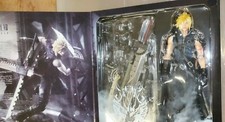 PLAY ARTS FINAL FANTASY VII Advent Children - Cloud