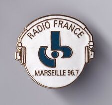 RARE PINS PIN'S .. TV PRESSE RADIO FRANCE LOCALE CASQUE MARSEILLE 96.7 FM ~FE