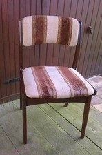 2 chaises des années 1970