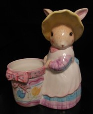 CERAMIIC EASTER BUNNY RABBIT WITH PLANTER FLOWER POT