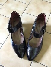 Escarpins cuir vernis STÉPHANE GONTARD noir pointure 40 en très bon état.
