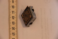 Ancien Monogramme " RENAULT " emblème, logo , sigle ( années 60/70 )