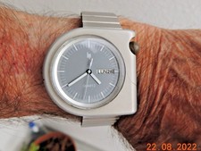   LIP .TALON.QUARTZ  000149 / FONCTIONNE  PILE NEUVE 