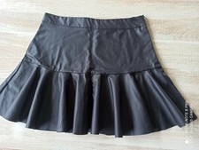Jupes en simili cuir taille 2 très peu portee