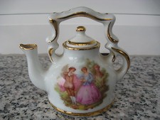 MINI BOUILLOIRE PORCELAINE LIMOGES BELLES DORURES + FRAGONARD 9 cm hauteur