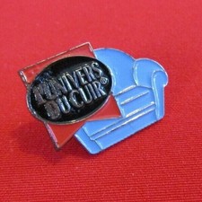 PINS PIN'S BADGE VINTAGE COLLECTION P10 9.12 PIN'S PUB L'UNIVERS DU CUIR CANAPE
