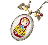 Sautoir matriochka folklorique fleurs poupée russe